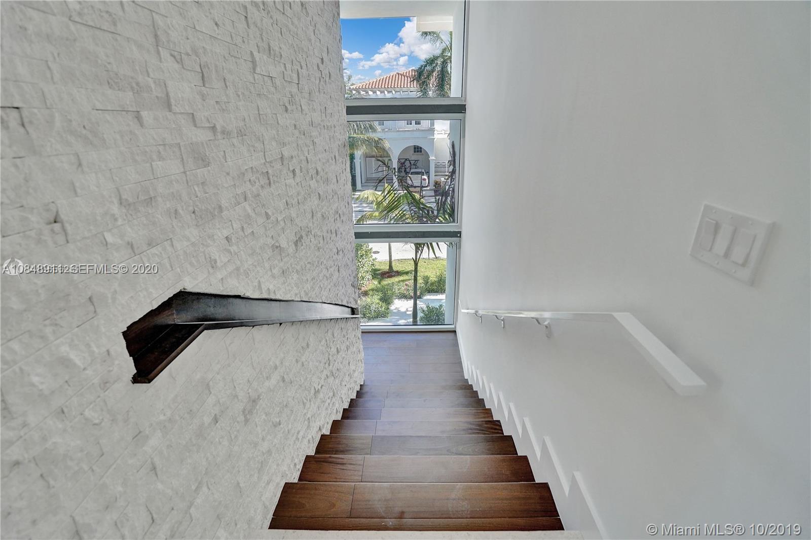 610 Ridgewood Road Key Biscayne, FL 33149 - Photo 22 of 34 Gallery Image 22