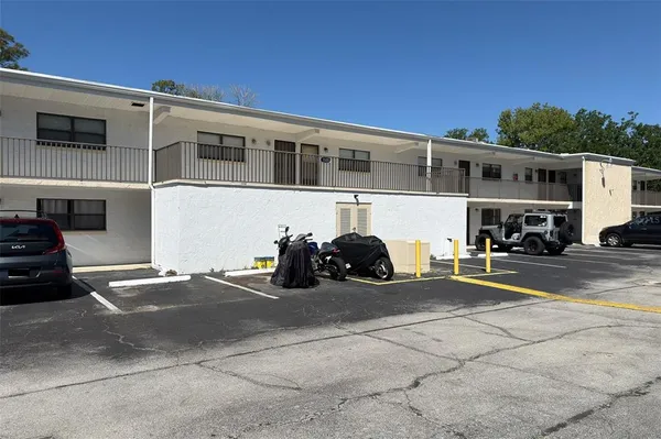 $895 | 1500 Virginia Avenue, Unit 209, Daytona Beach, FL 32114