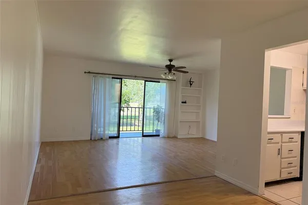 $895 | 1500 Virginia Avenue, Unit 209, Daytona Beach, FL 32114