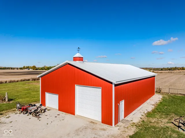 $699,900 | 11990 East County Road 400 South, Selma, IN 47383