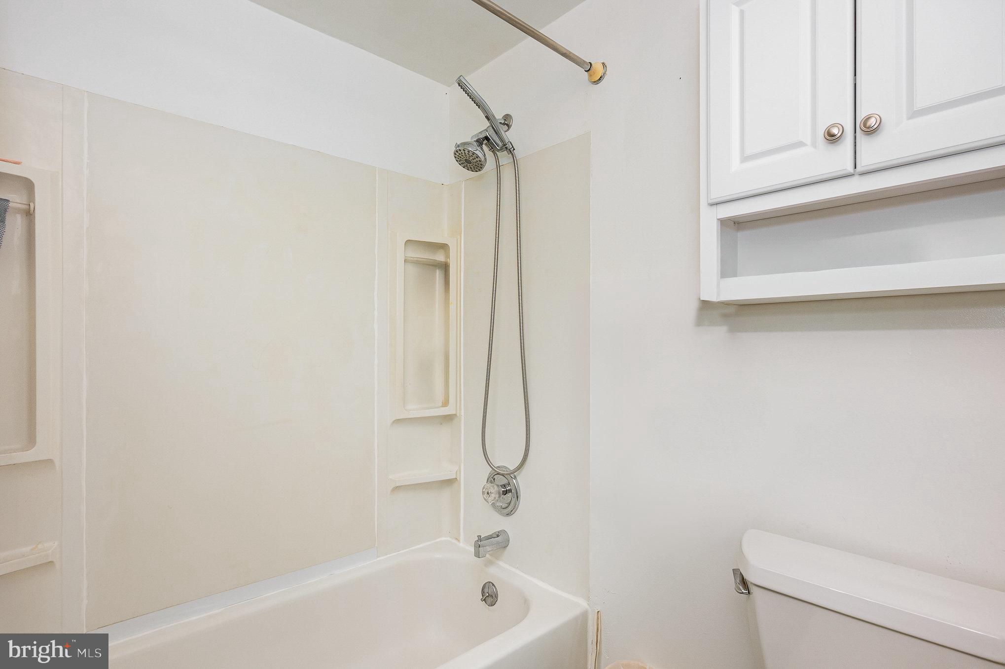 255 Lums Road North East, MD 21901 - Photo 16 of 27 a bathroom with a bathtub