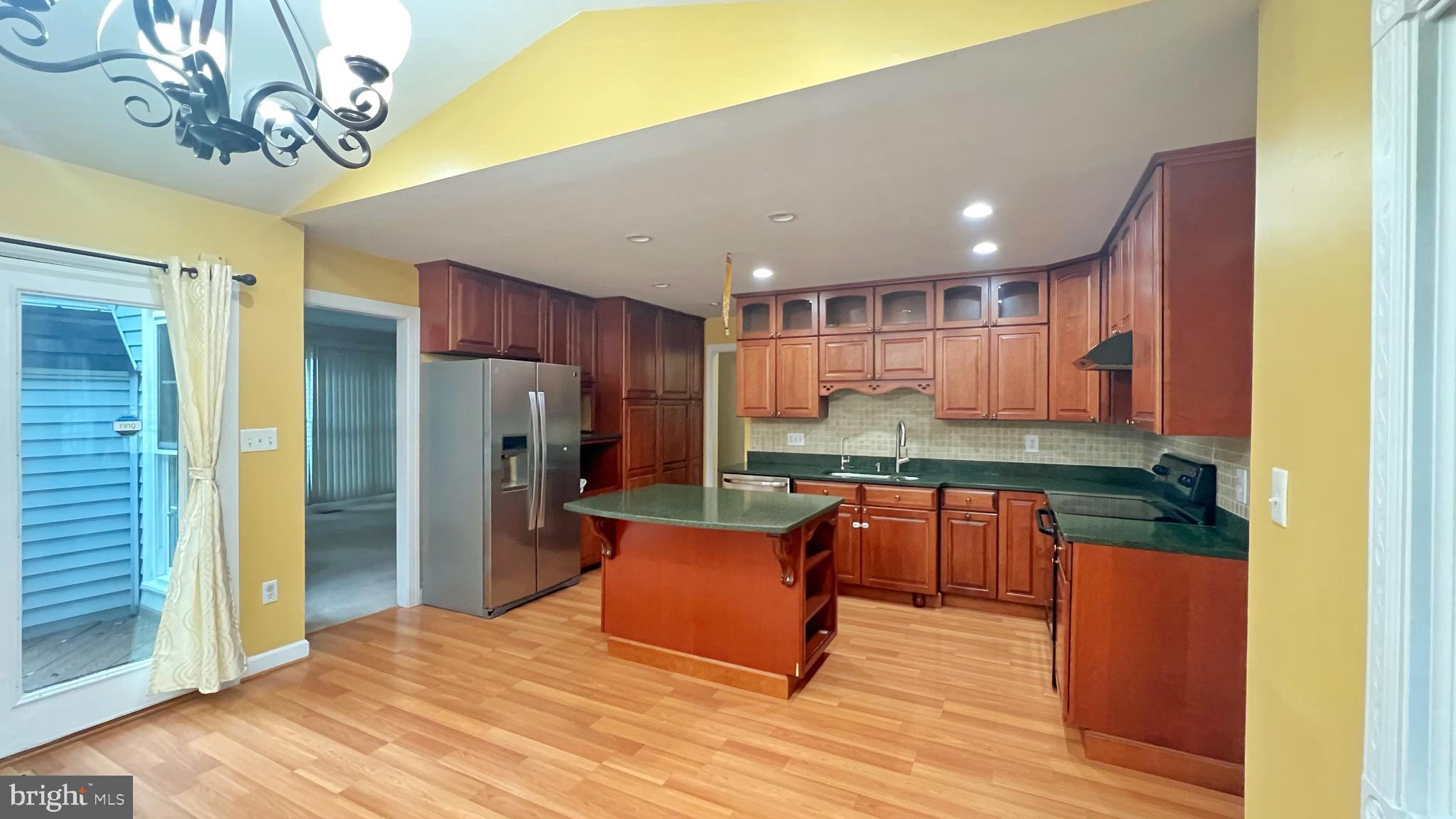 9531 Kings Grant Road Laurel, MD 20723 - Photo 8 of 31 Gallery Image 8