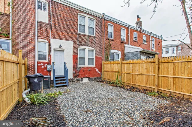 $1,800 | 205 East 25th Street, Wilmington, DE 19802