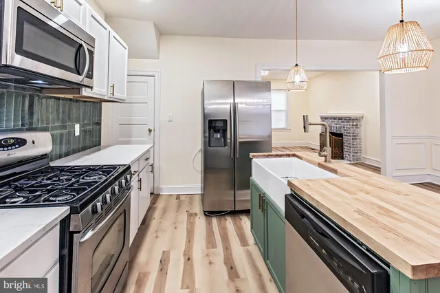 $1,800 | 205 East 25th Street, Wilmington, DE 19802