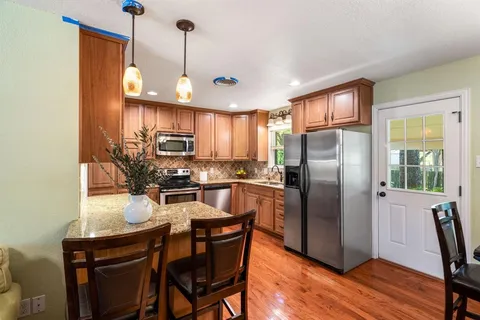 $325,000 | 1702 Hendrix Drive, Irving, TX 75061