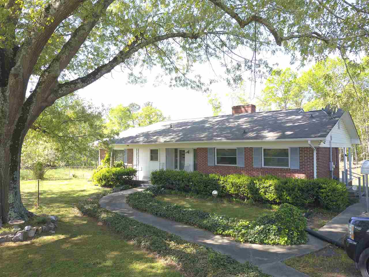 366 Ninety-Nine Island Road Blacksburg, SC 29702 - Photo 2 of 35 Gallery Image 2