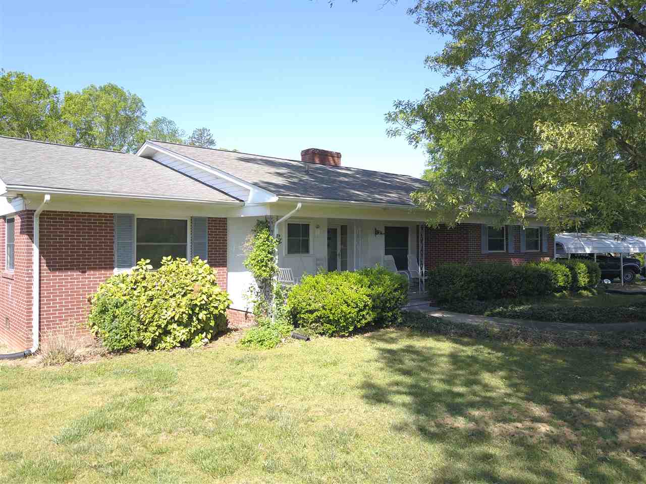 366 Ninety-Nine Island Road Blacksburg, SC 29702 - Photo 3 of 35 Gallery Image 3