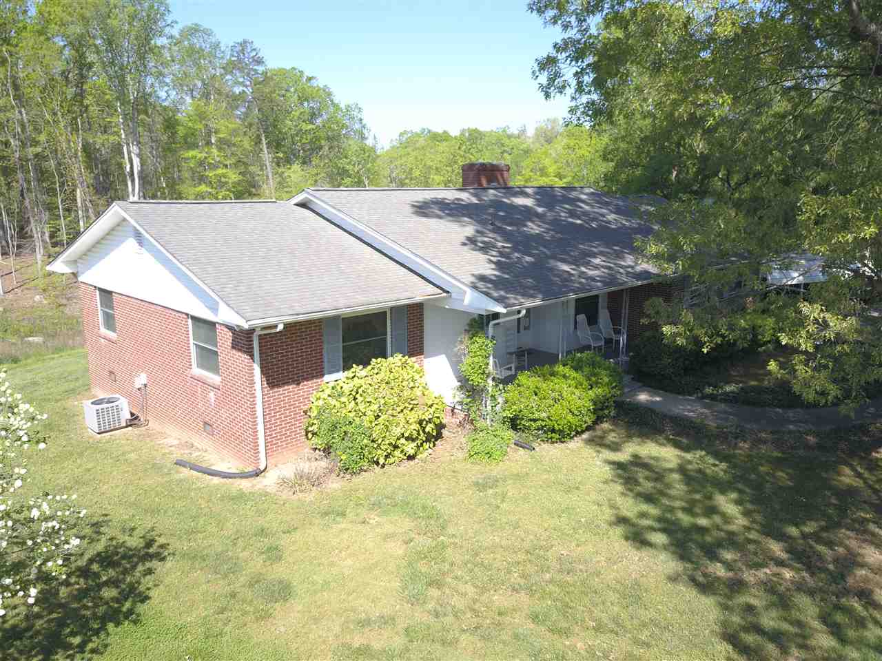 366 Ninety-Nine Island Road Blacksburg, SC 29702 - Photo 5 of 35 Gallery Image 5