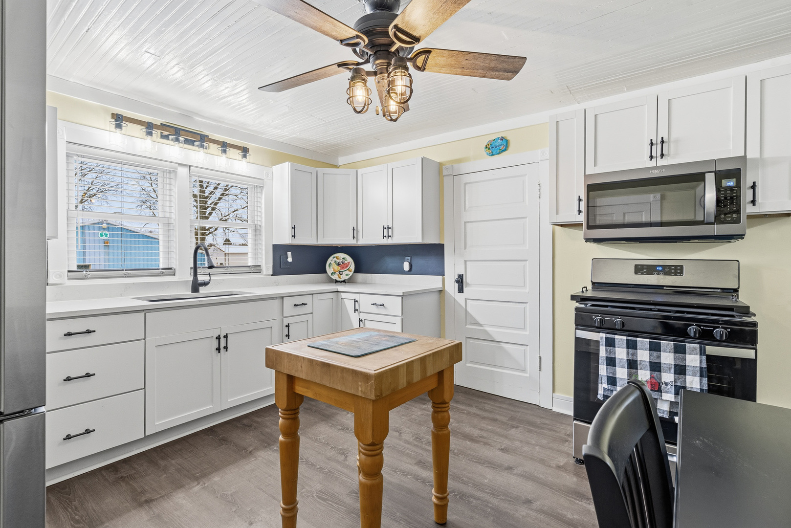 310 Godfrey Avenue Lockport, IL 60441 - Photo 4 of 65