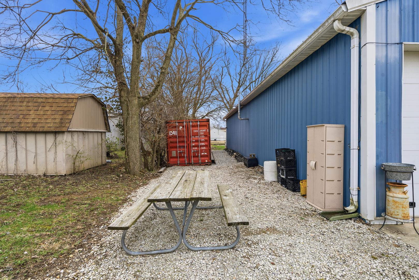 310 Godfrey Avenue Lockport, IL 60441 - Photo 53 of 65 a backyard of a house
