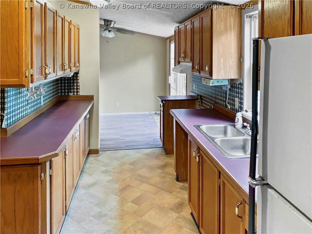 417 Rambling Hills Road Elkview, WV 25071 - Photo 6 of 25 Gallery Image 6