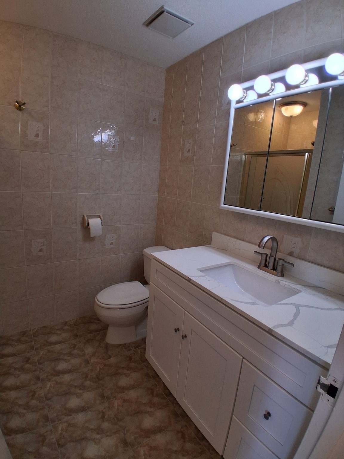1004 Paradise Road, Unit 2M Swampscott, MA 01907 - Photo 13 of 23 Gallery Image 13