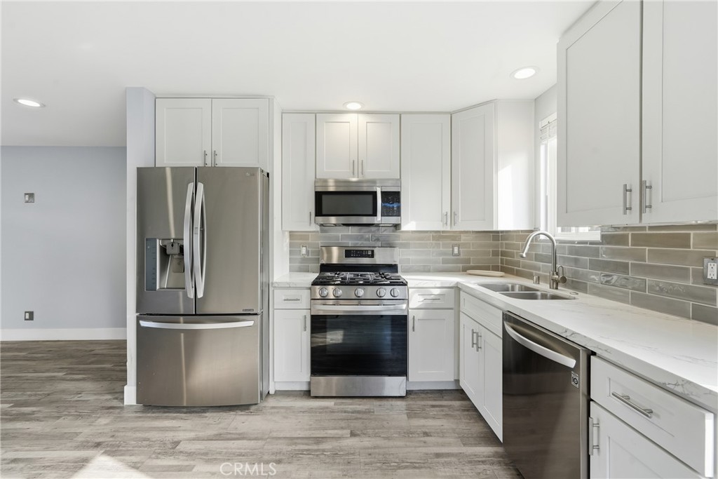 2516 185th Street Redondo Beach, CA 90278 - Photo 11 of 26