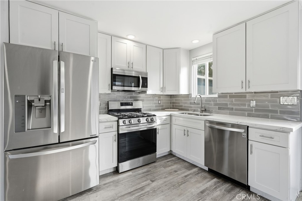 2516 185th Street Redondo Beach, CA 90278 - Photo 10 of 26