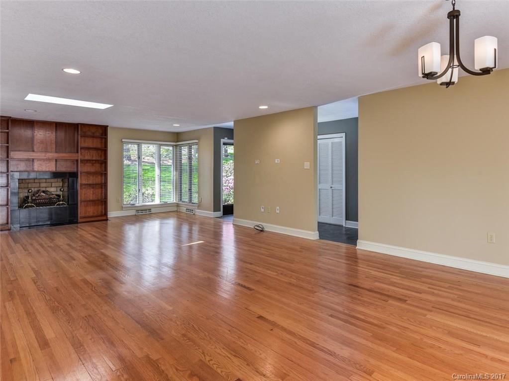161 Windsor Road Asheville, NC 28804 - Photo 4 of 24 Gallery Image 4