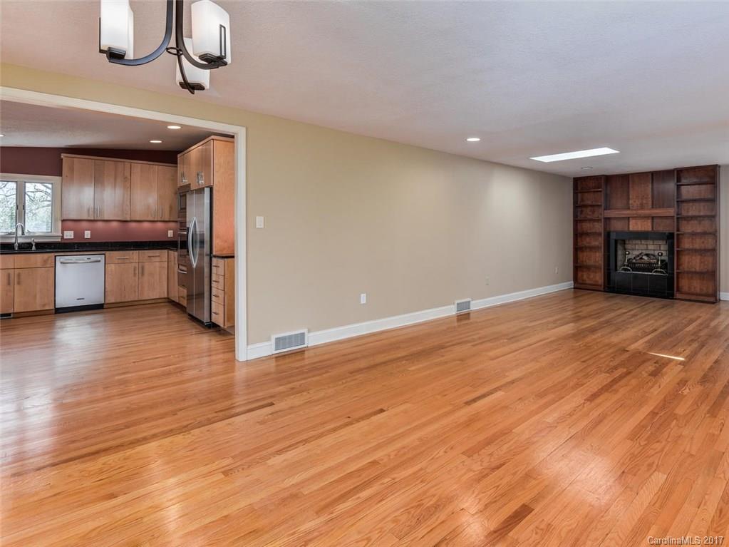 161 Windsor Road Asheville, NC 28804 - Photo 7 of 24 Gallery Image 7