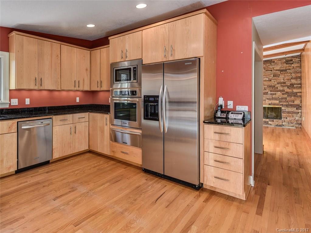 161 Windsor Road Asheville, NC 28804 - Photo 8 of 24 Gallery Image 8