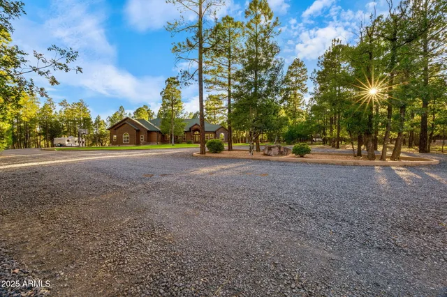 $1,700,000 | 2332 Hall Drive, Lakeside, AZ 85929