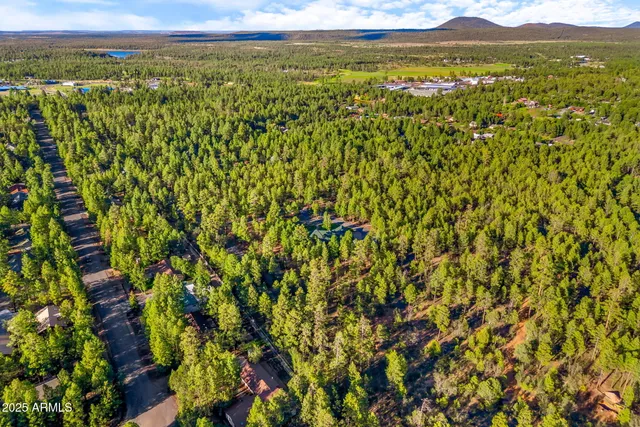 $1,700,000 | 2332 Hall Drive, Lakeside, AZ 85929