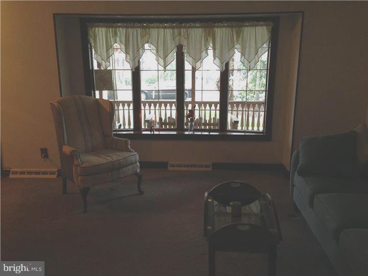 203 Ash Road Marlton, NJ 08053 - Photo 3 of 25