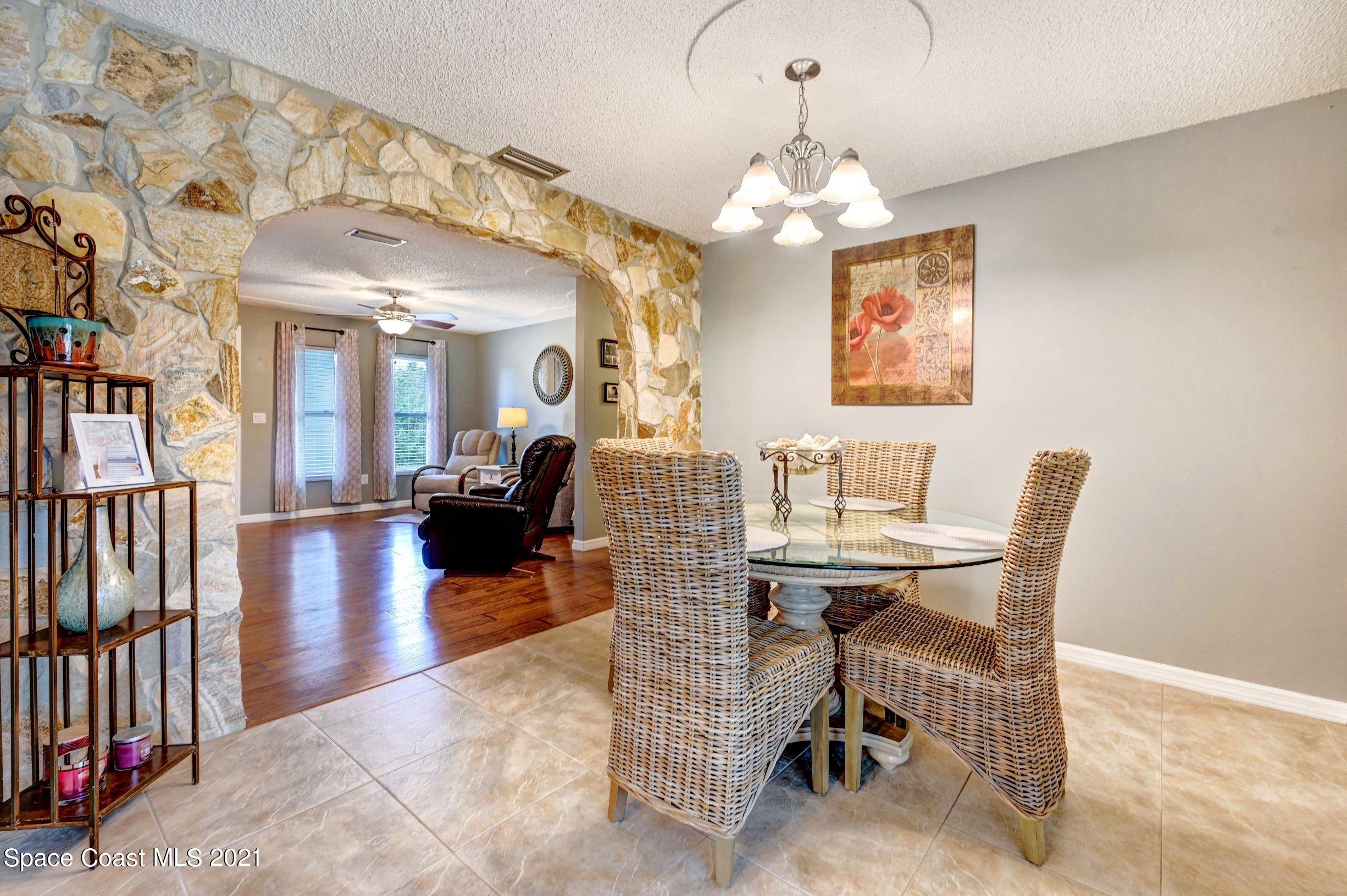 1063 Castile Road Southeast Palm Bay, FL 32909 - Photo 11 of 38 R_DSC_0629