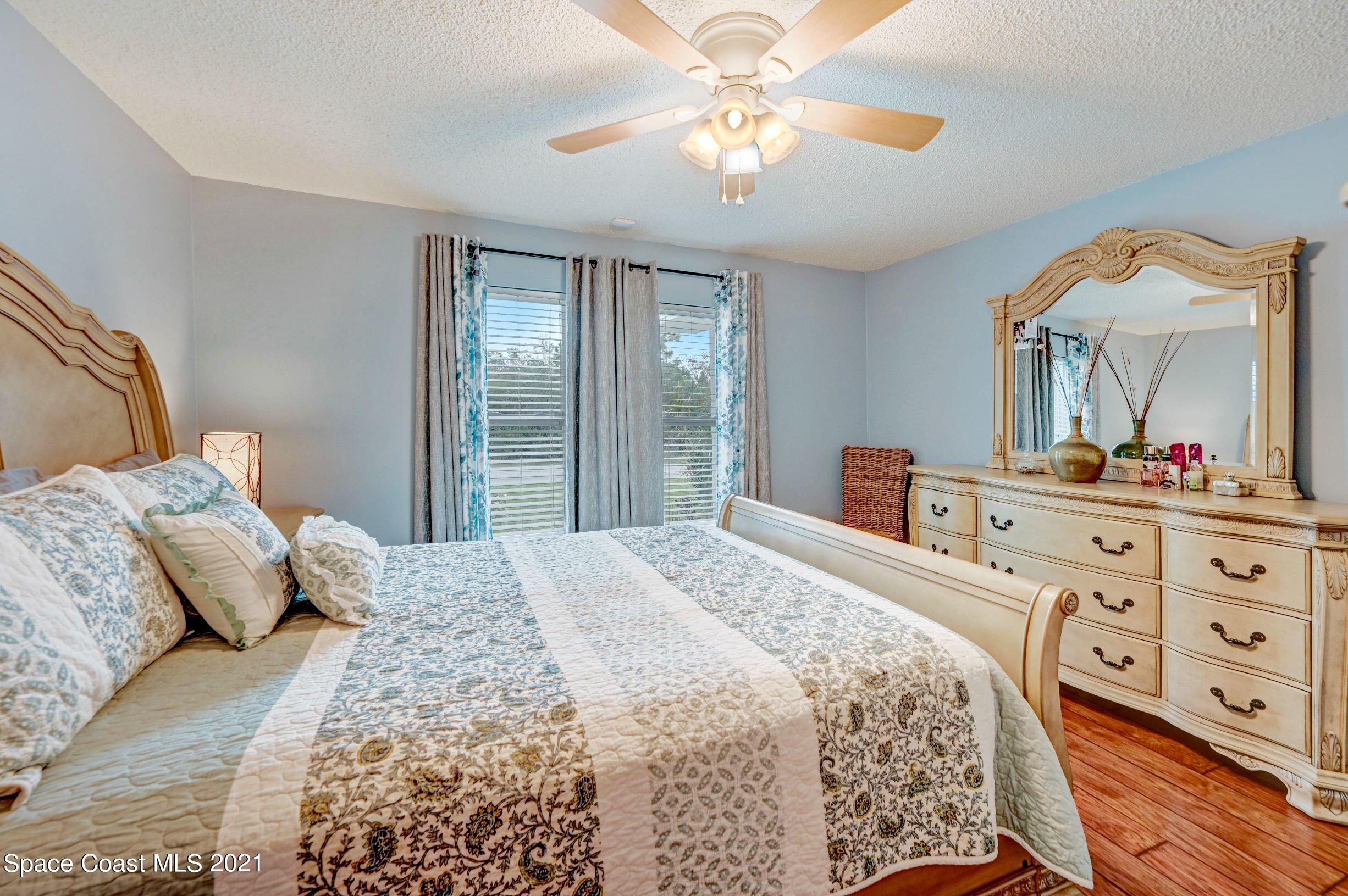 1063 Castile Road Southeast Palm Bay, FL 32909 - Photo 18 of 38 R_DSC_0647