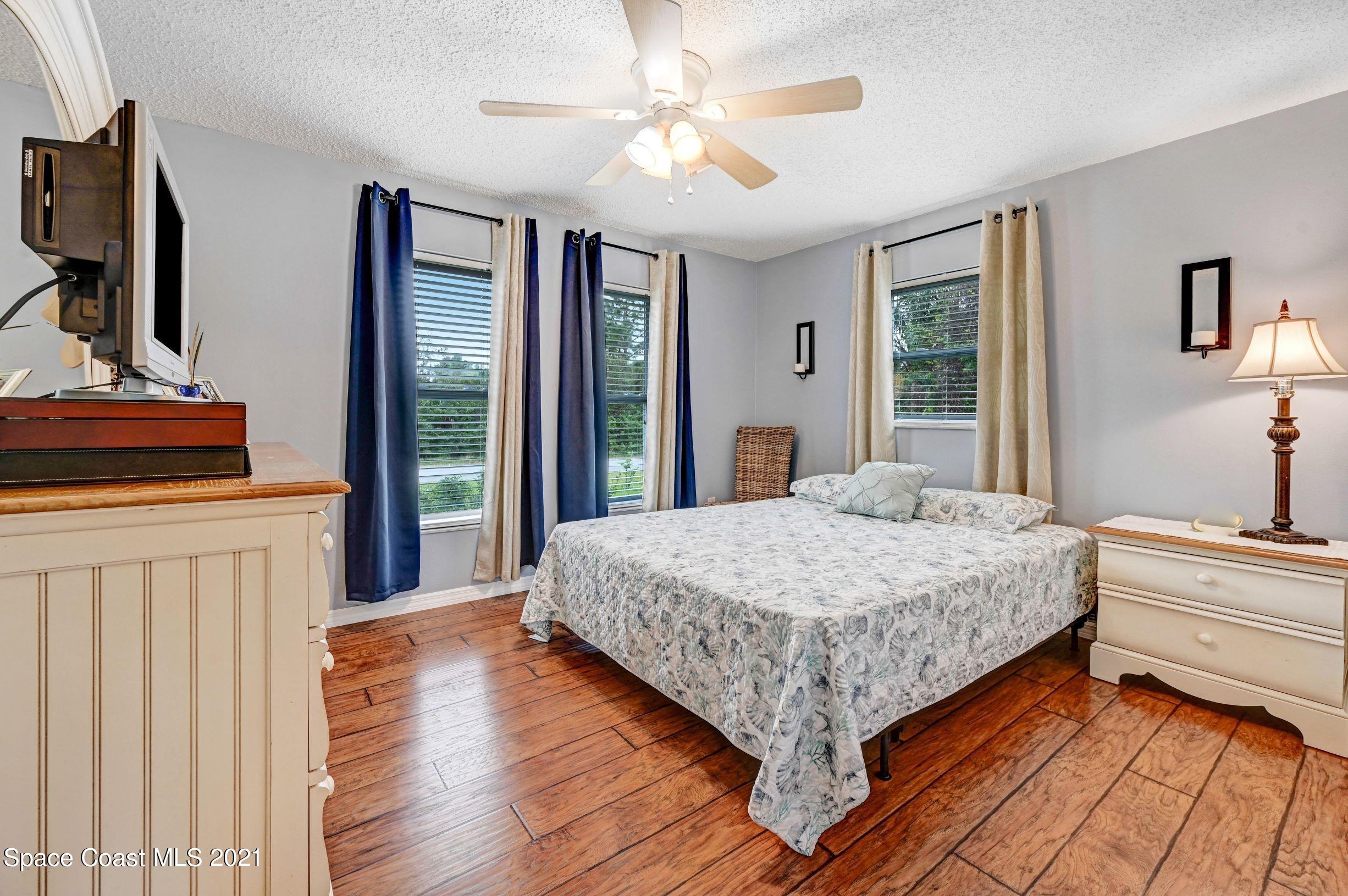 1063 Castile Road Southeast Palm Bay, FL 32909 - Photo 24 of 38 R_DSC_0665