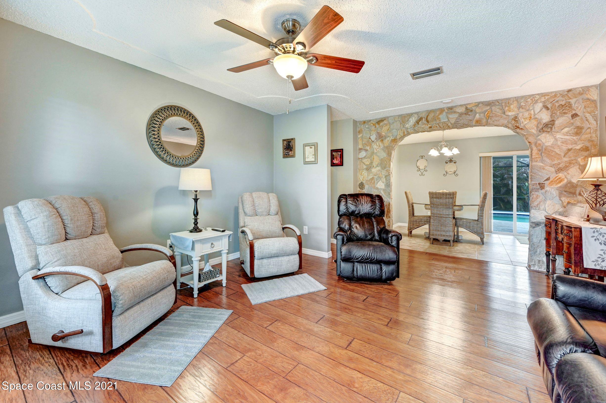 1063 Castile Road Southeast Palm Bay, FL 32909 - Photo 9 of 38 R_DSC_0614
