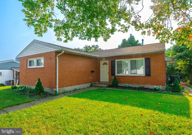 $329,999 | 8615 Midi Avenue, Parkville, MD 21234