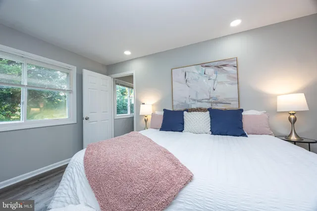 $329,999 | 8615 Midi Avenue, Parkville, MD 21234