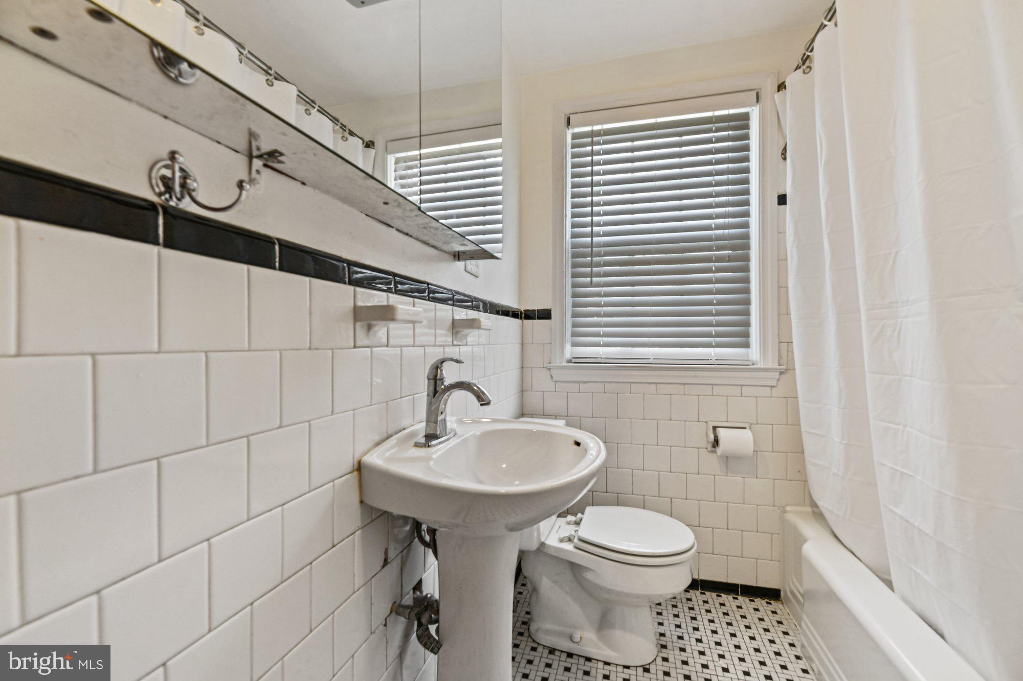 8313 Wyton Road Towson, MD 21286 - Photo 17 of 25