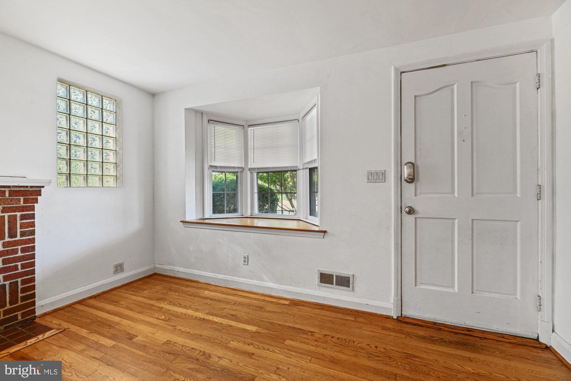 8313 Wyton Road Towson, MD 21286 - Photo 3 of 25