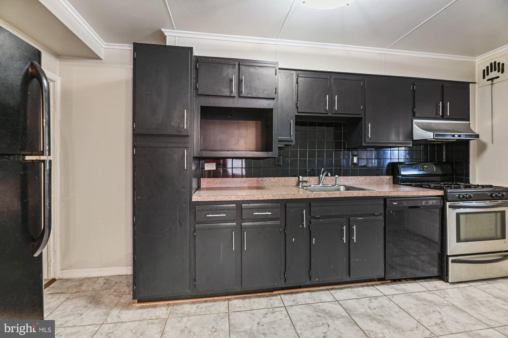 8313 Wyton Road Towson, MD 21286 - Photo 9 of 25