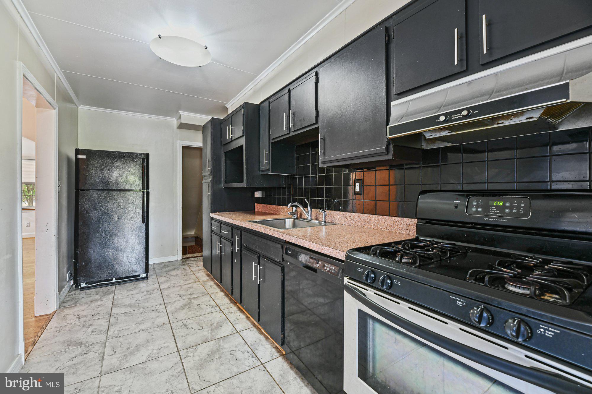 8313 Wyton Road Towson, MD 21286 - Photo 10 of 25
