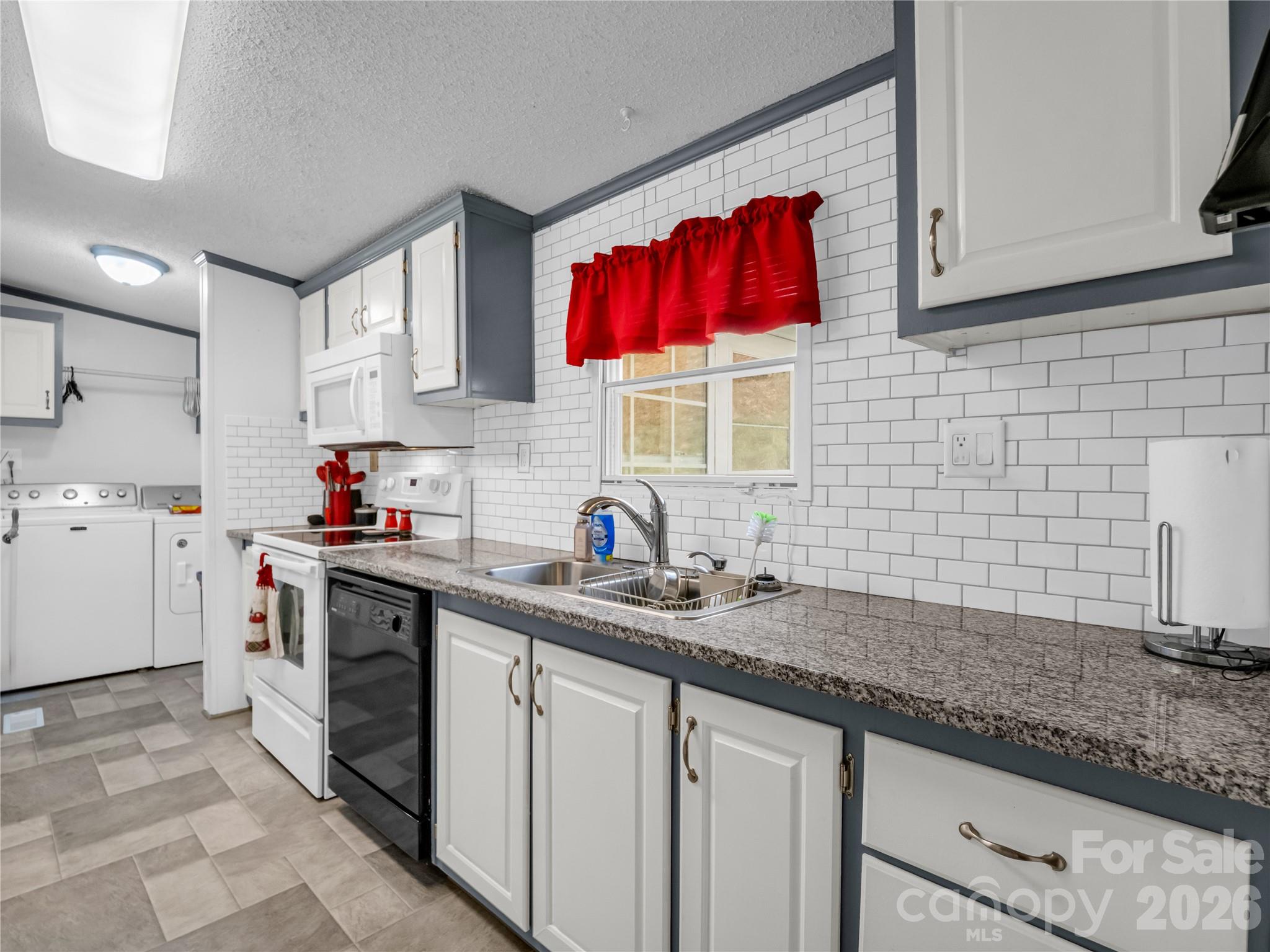 48 Laurel Cove Road Leicester, NC 28748 - Photo 15 of 35