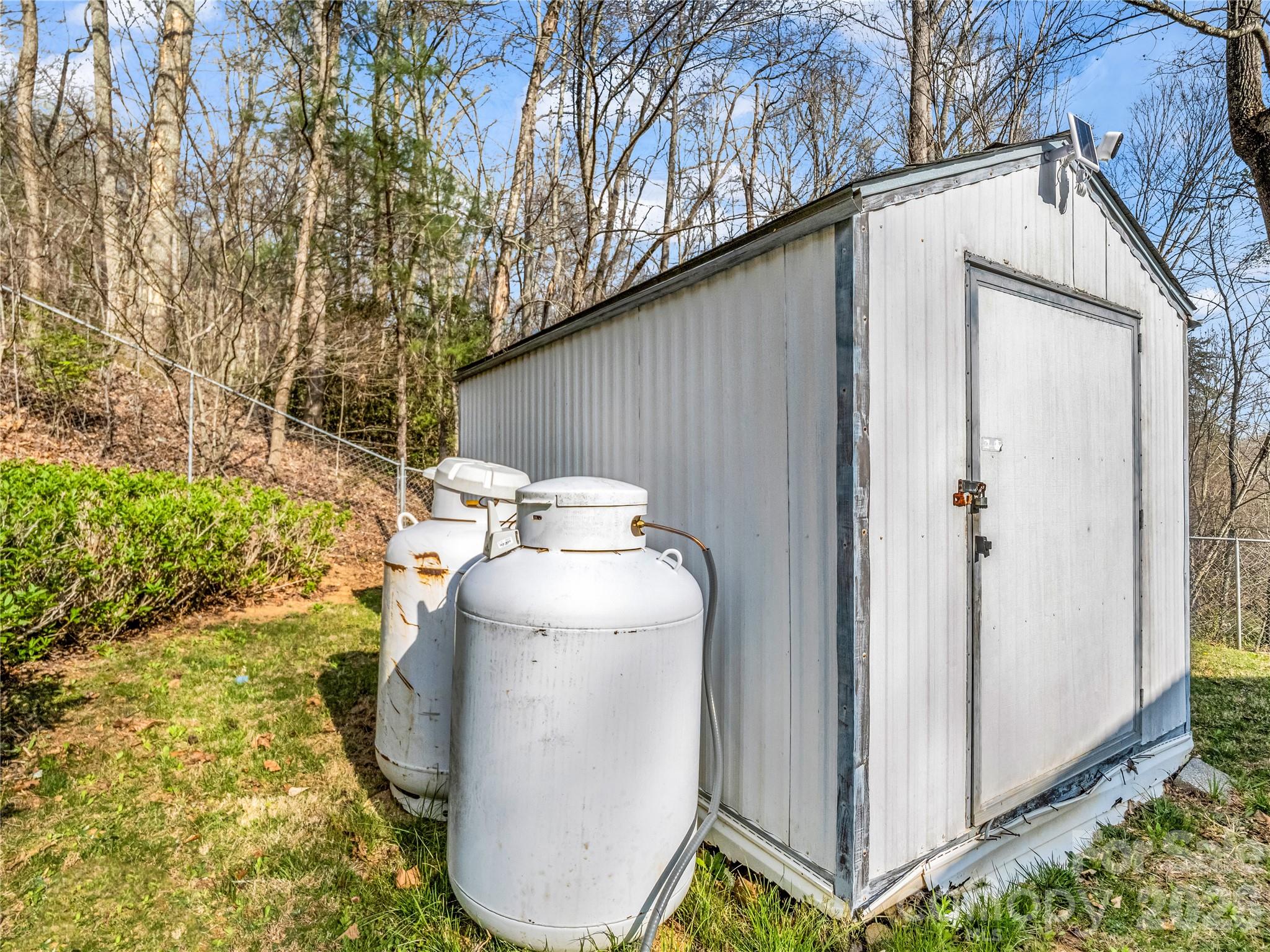 48 Laurel Cove Road Leicester, NC 28748 - Photo 6 of 35