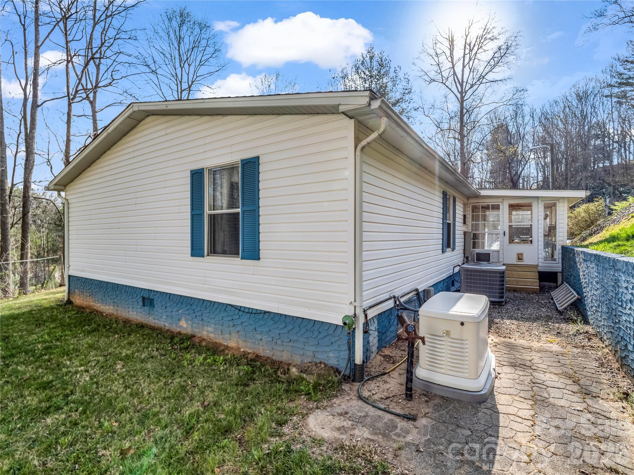 48 Laurel Cove Road Leicester, NC 28748 - Photo 7 of 35