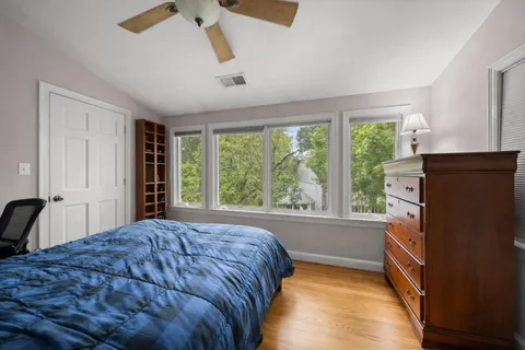 $6,000 | 4812 7th Street North, Arlington, VA 22203