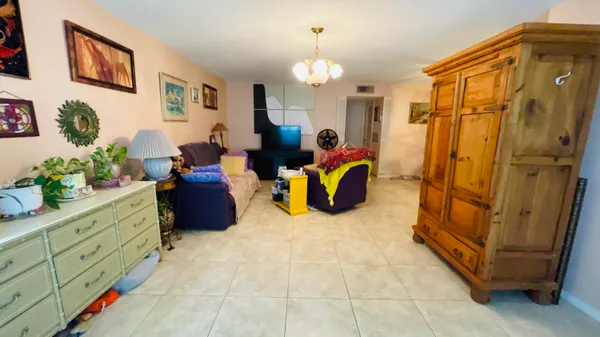 a very nice looking room with many windows