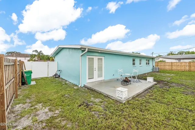 $2,250 | 411 4th Street, Merritt Island, FL 32953
