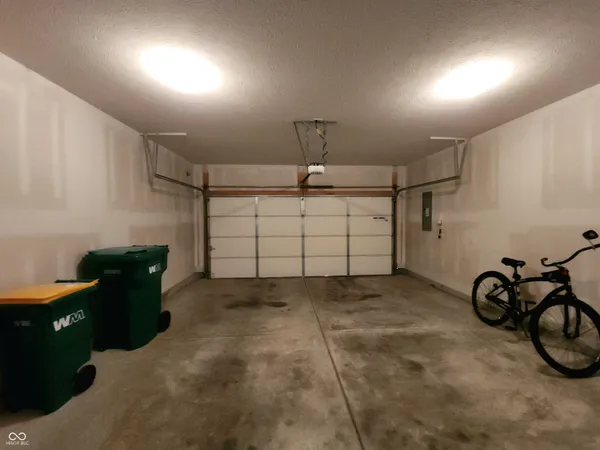 $279,900 | 5108 Silverbell Drive, Plainfield, IN 46168