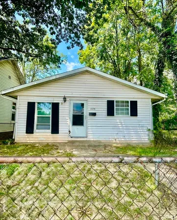 $72,500 | 1225 South Linwood Avenue, Evansville, IN 47713