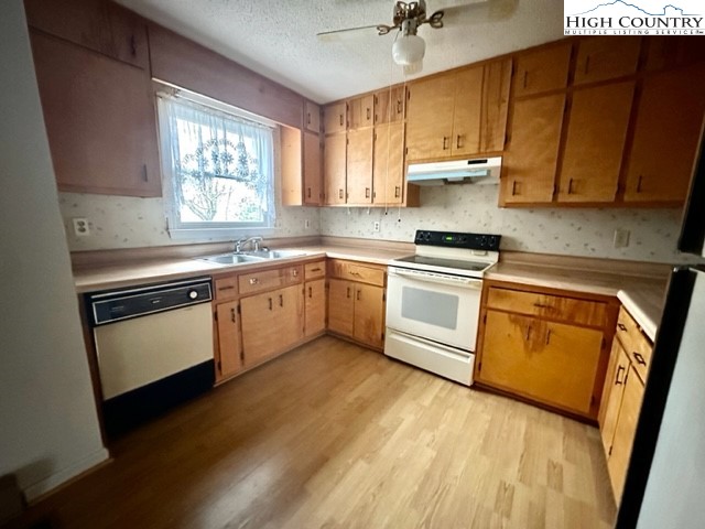 751 Greensboro Road Crumpler, NC 28617 - Photo 5 of 24 Gallery Image 5
