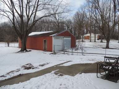 73955 Dequindre Road Leonard, MI 48367 - Photo 8 of 21 31339432-7.JPG