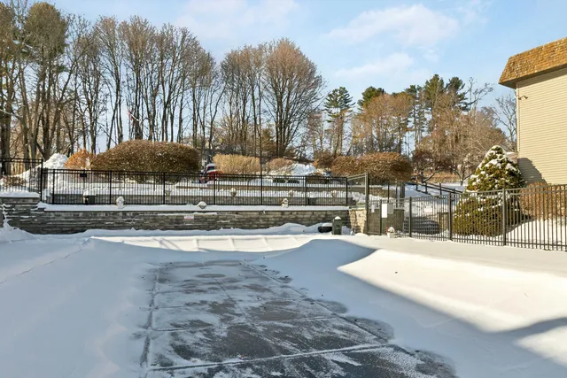 $235,000 | 107 Treetop Circle, Unit 11, Laconia, NH 03246