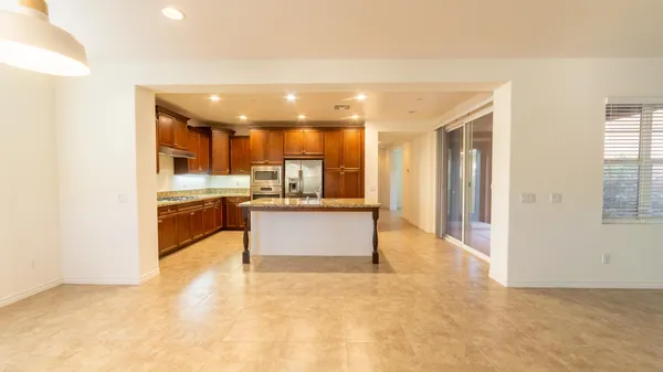 $3,400 | 570 Calle Vibrante, Palm Desert, CA 92211