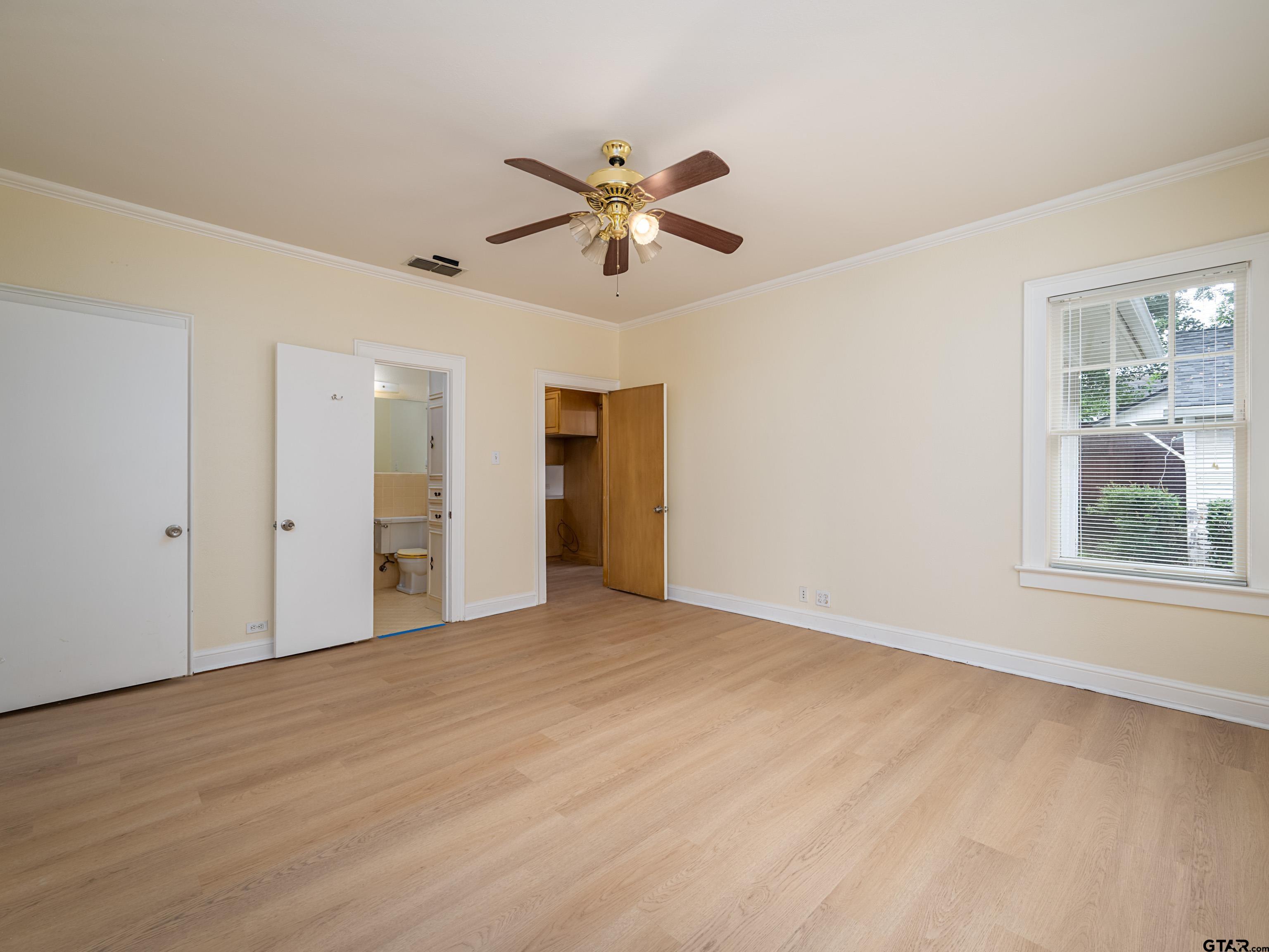 201 West Rusk Street Tyler, TX 75701 - Photo 20 of 30 a view of an empty room with a window