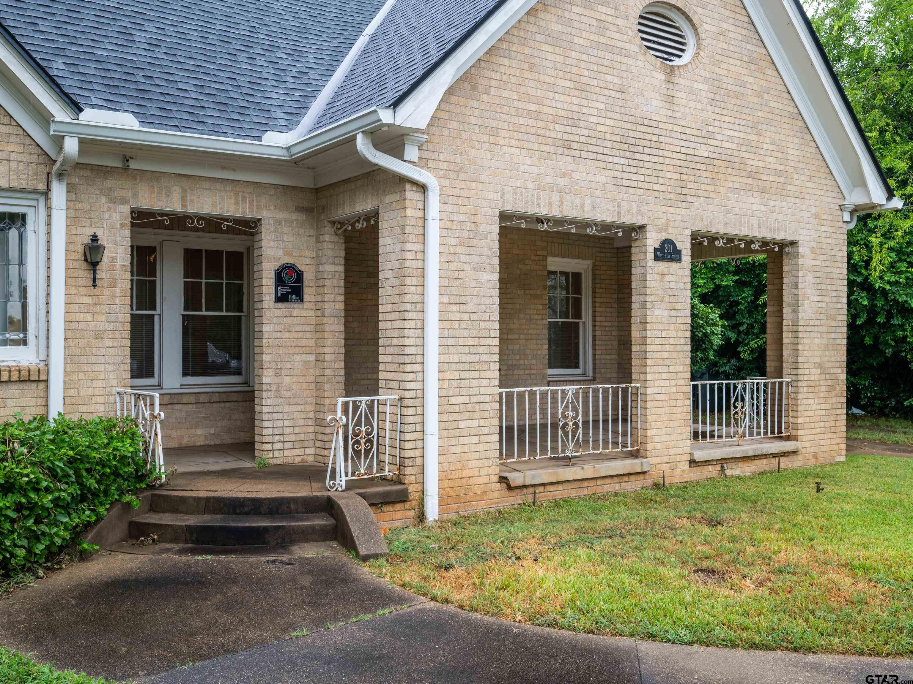 201 West Rusk Street Tyler, TX 75701 - Photo 5 of 30 front view of a house
