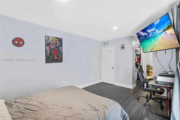 a car parked in front of a building