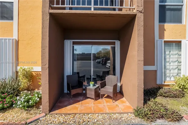 $279,000 | 9403 Southwest 76th Street, Unit Y17, Miami, FL 33173